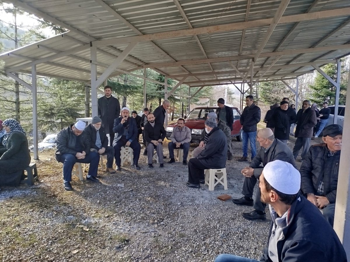 Sakarya'da 17 Yaşındaki Genç Kızın Şüpheli Ölümü