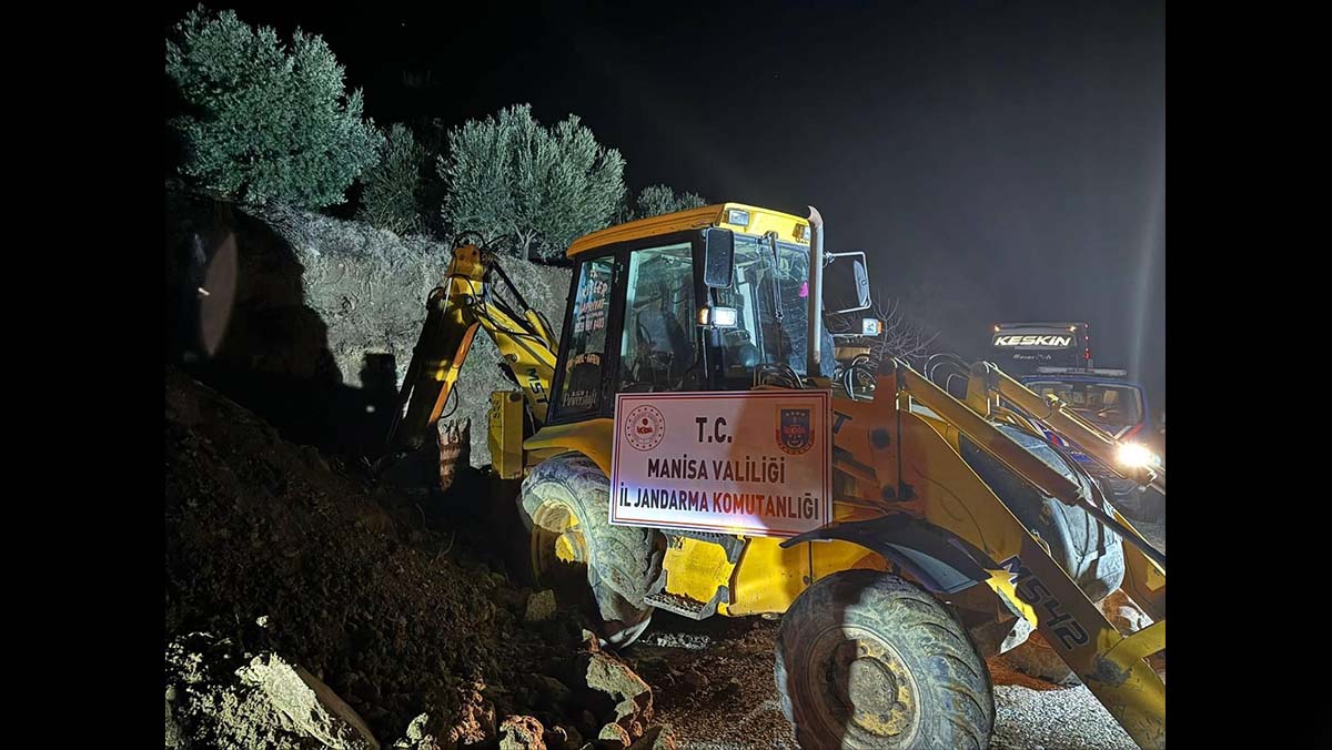 Salihli’de Kaçak Kazı Operasyonu: 4 Kişi Gözaltına Alındı