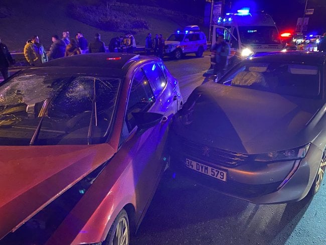 Üsküdar'da Zincirleme Trafik Kazası: 5 Yaralı