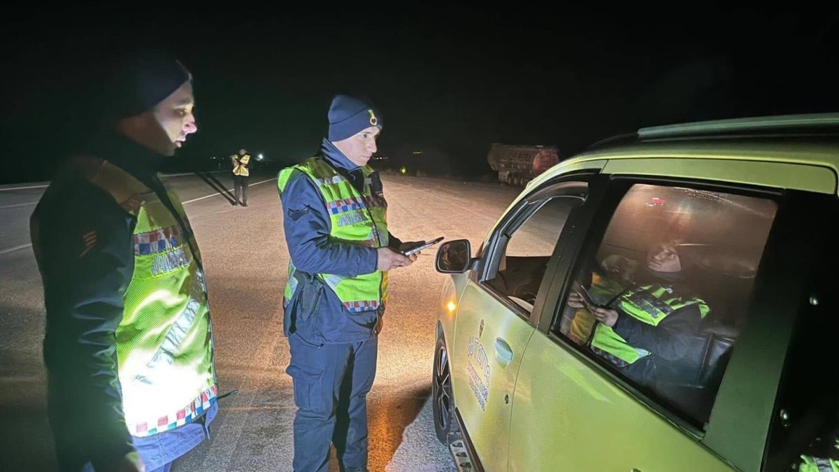 Yozgat’ta Jandarma Denetimleri: 11 Ekip ile Güvenlik Kontrolü